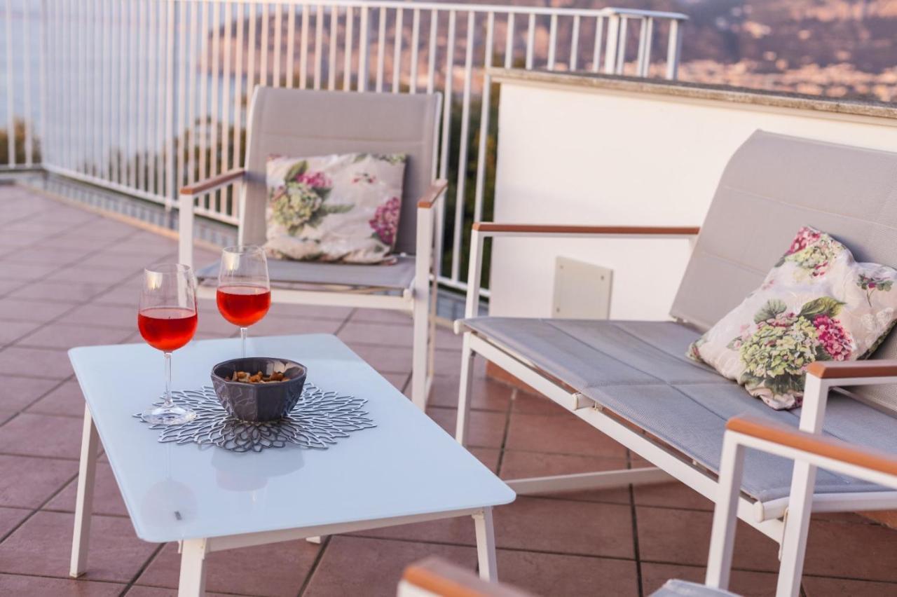La Terrazza Sul Golfo Villa ซอร์เรนโต ภายนอก รูปภาพ
