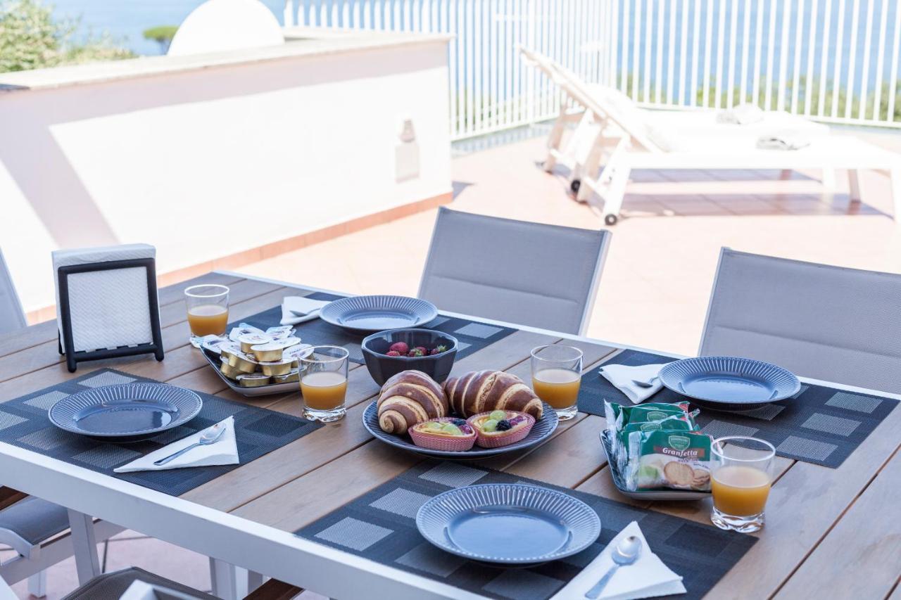 La Terrazza Sul Golfo Villa ซอร์เรนโต ภายนอก รูปภาพ